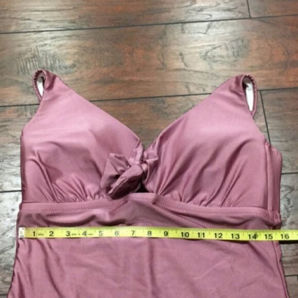 NWOT BECCA Ballerina One-Piece plus size Swim - Picture 4 of 8
